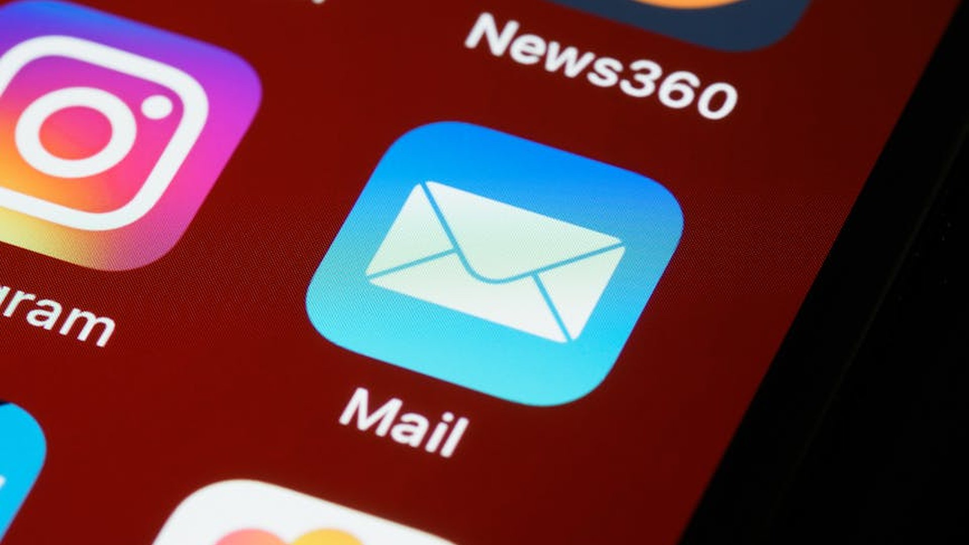 Personalausweis Smartphone E-Mail-Adresse Bankkont