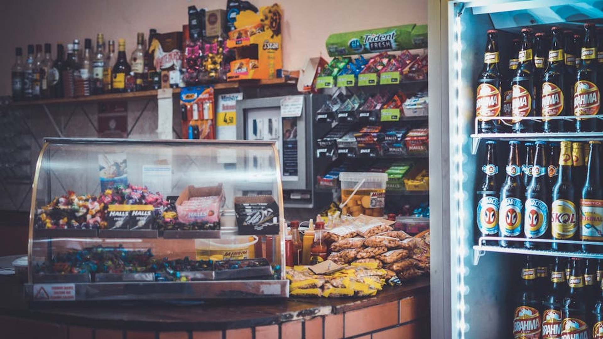 Kaffeebecher Brotzeit Colaflasche Snacks Supermark